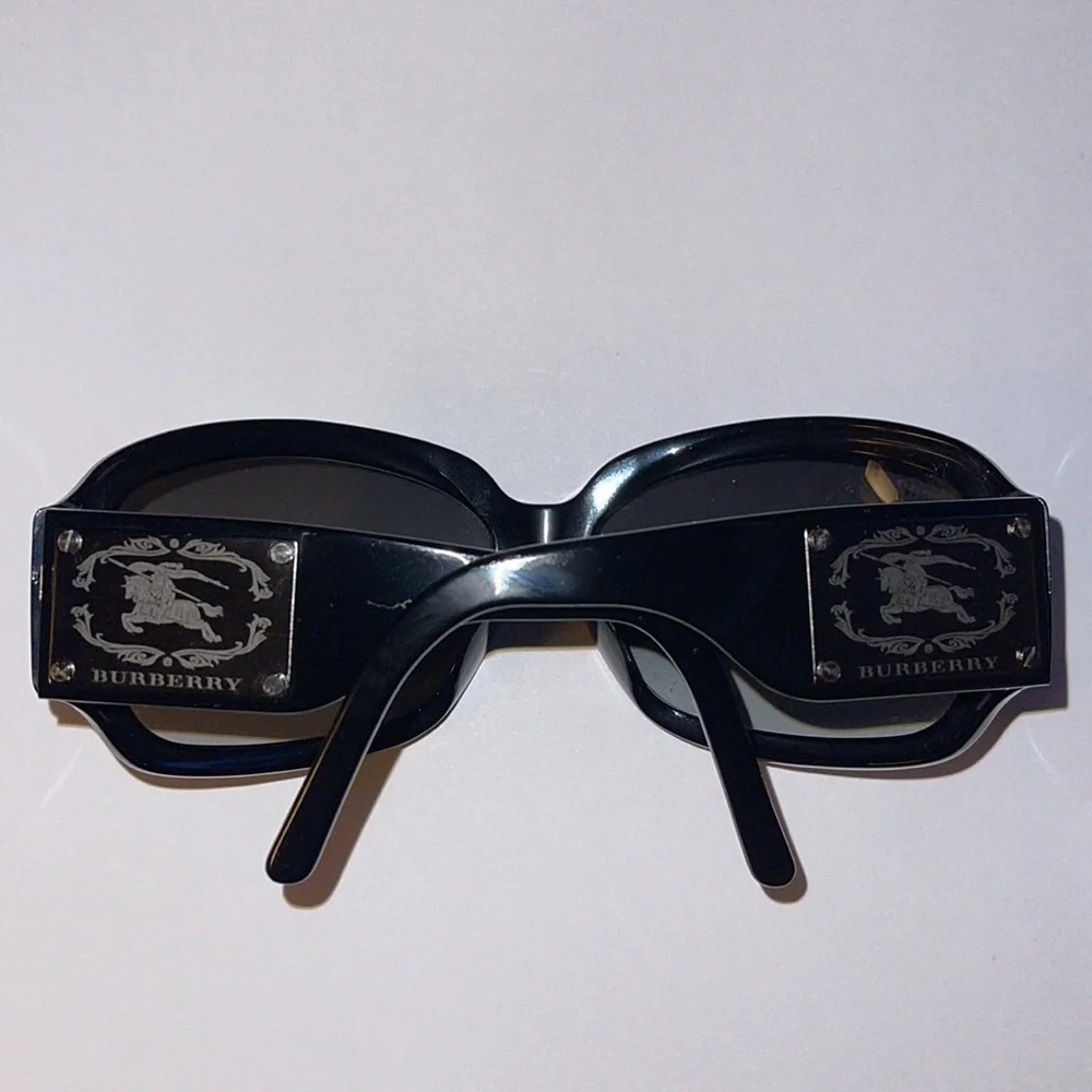 Burberry 4035 Black Sunglasses with Burberry Placard On Temples - Picture 3 of 7